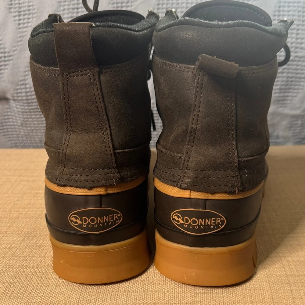Donner Mountain Men's Waterproof Black and Tan Boots Size 11M